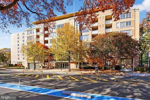 apt-121-355 I St Sw, WASHINGTON, DC, 20024-4233 | Card Image