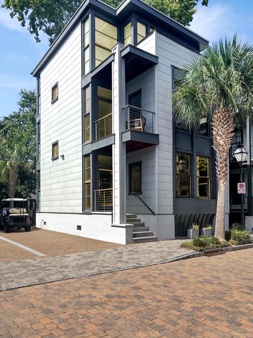 6 Brewster Ct, Charleston, SC, 29403-7423 | Card Image