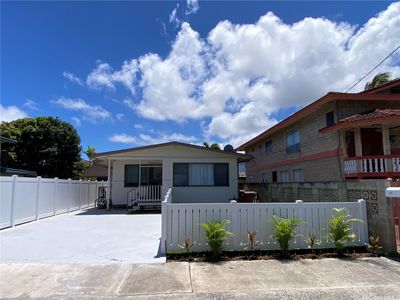 631 Punaa Street, House other with 3 bedrooms, 1 bathrooms and 2 parking in Kailua HI | Image 1