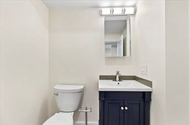 APT-2 - 56 Spring St, Condo with 2 bedrooms, 1 bathrooms and 2 parking in Cohasset MA | Image 8