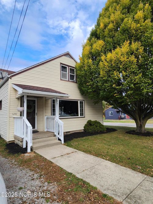 128 W North Ave, Ada, OH, 45810-1043 | Card Image