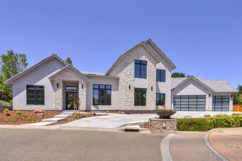 1360 Pars Oak Ln, Carmichael, CA, 95608-6071 | Card Image