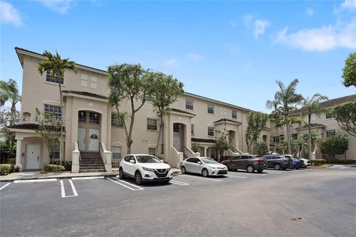 205-5610 Nw 114th Pl, Doral, FL, 33178-4171 | Card Image