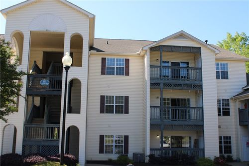 302-151 Wexford Dr, Anderson, SC, 29621-1727 | Card Image