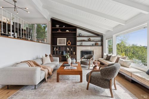 119 Bretano Way, Greenbrae, CA, 94904-1301 | Card Image