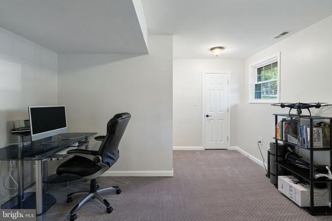 18906 White Oak Dr, House other with 4 bedrooms, 2 bathrooms and null parking in TRIANGLE VA | Image 26
