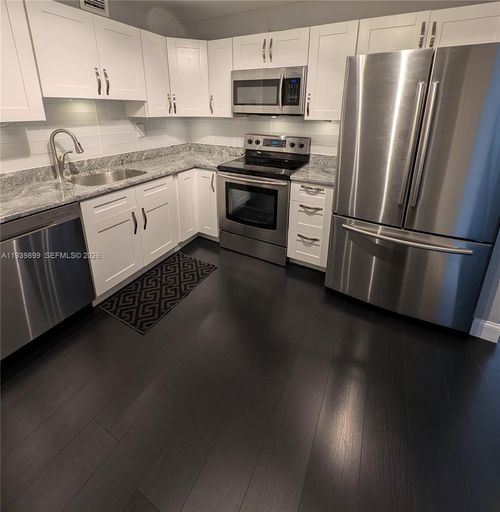 307-18151 Ne 31st Ct, Aventura, FL, 33160 | Card Image