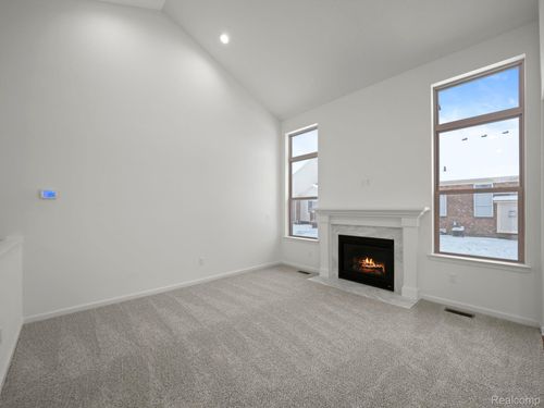20768 Burn Dr, Macomb, MI, 48044-6328 | Card Image
