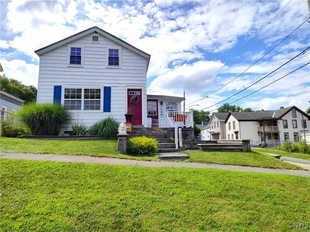 Lenox Ave, Utica, NY 13502
