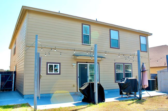 124 Hinge Path, House other with 3 bedrooms, 3 bathrooms and null parking in Cibolo TX | Image 54
