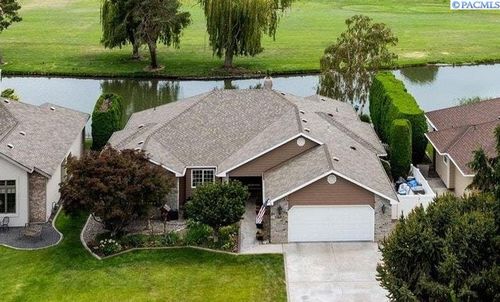 3907 W 36th Ave, Kennewick, WA, 99337-3157 | Card Image