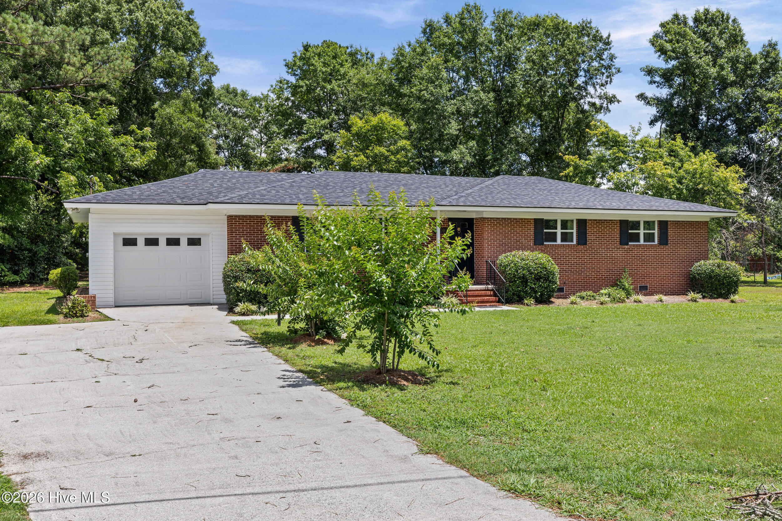 Residential in Thomson 2