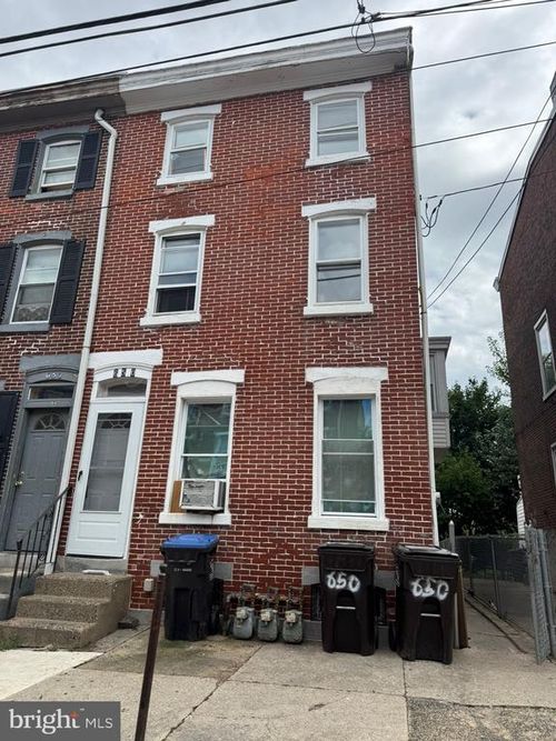 650 Corson St, NORRISTOWN, PA, 19401-3749 | Card Image