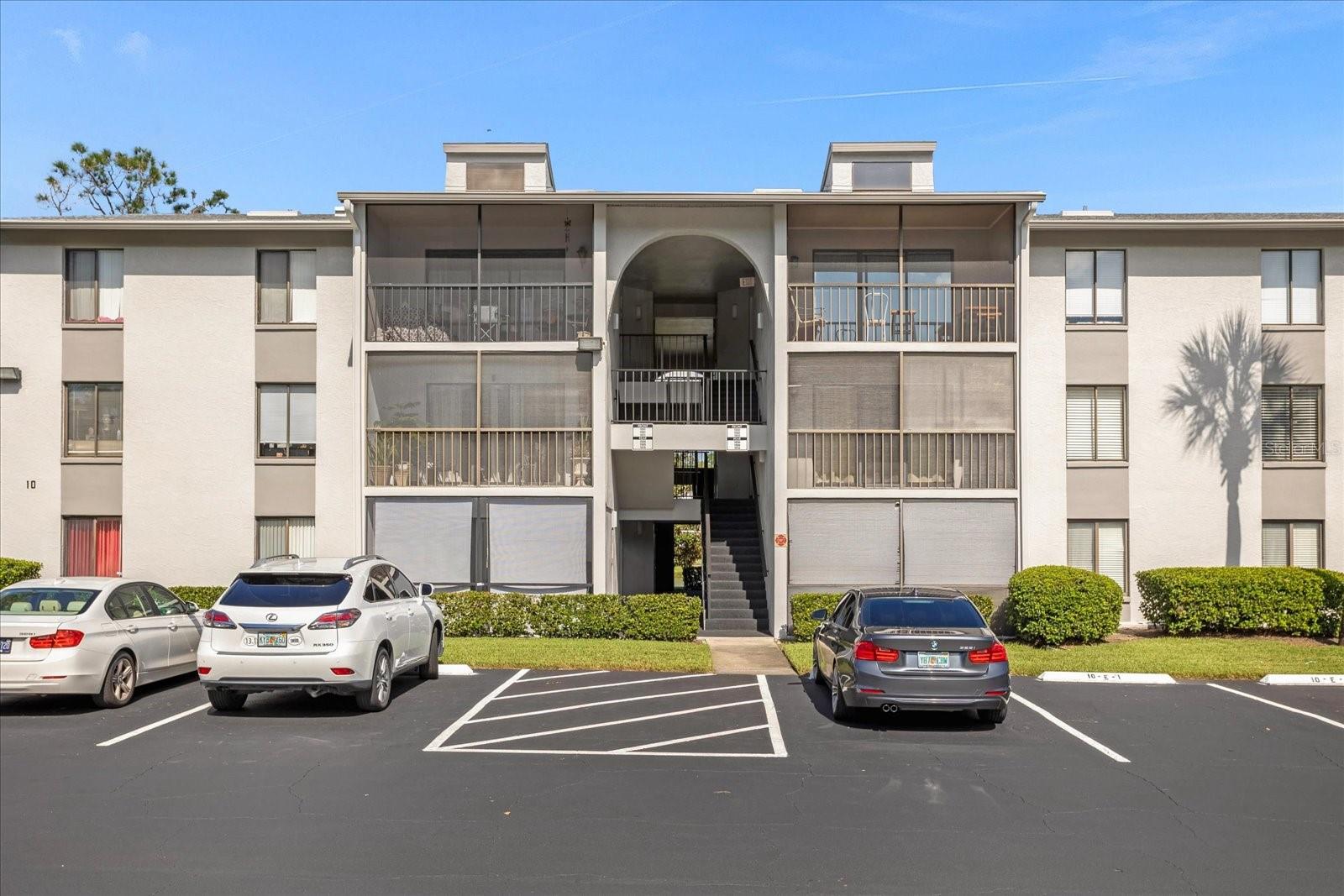 Pine Ridge Cir, Sanford, FL 32773