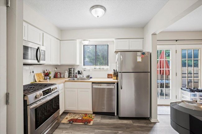 6121 Stornoway Dr S, Condo with 2 bedrooms, 2 bathrooms and null parking in Columbus OH | Image 8