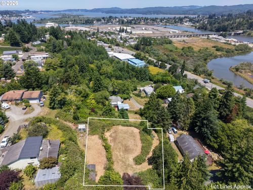 93718 Buchanan Ln, Coos Bay, OR, 97420-4090 | Card Image