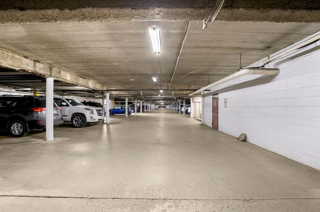 APT-208 - 205 Barry Ave S, Condo with 1 bedrooms, 1 bathrooms and null parking in Wayzata MN | Image 33