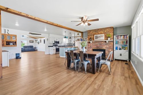 102 Cliffside Dr, Somerset, KY, 42503-8008 | Card Image