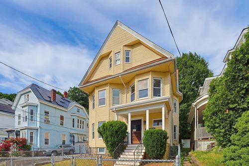 21 John St, Chelsea, MA, 02150-2124 | Card Image