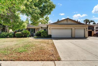 1678 Trebbiano Street, House other with 3 bedrooms, 2 bathrooms and null parking in Tulare CA | Image 1