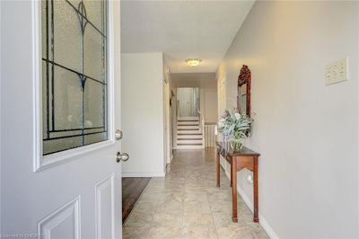 70 Aylmer Cres, House other with 3 bedrooms, 2 bathrooms and 3 parking in Stoney Creek ON | Image 2