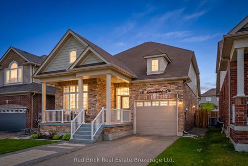 461 Greenwood Dr, Angus, ON, L3W0R4 | Card Image