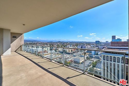2008-3785 Wilshire Blvd, Los Angeles, CA, 90057-3504 | Card Image