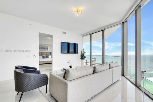 3304-18975 Collins Ave, Sunny Isles Beach, FL, 33160-2536 | Card Image