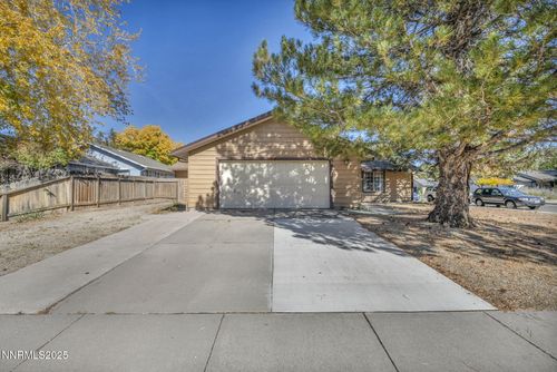 212 Sarah Dr, Carson City, NV, 89706-0565 | Card Image
