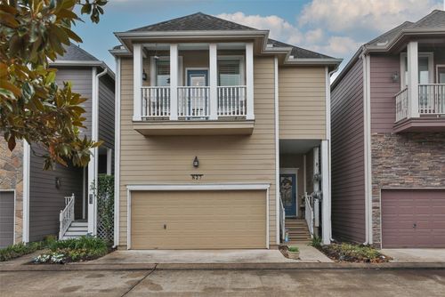 827 Garden Trace Ln, Houston, TX, 77018-6343 | Card Image