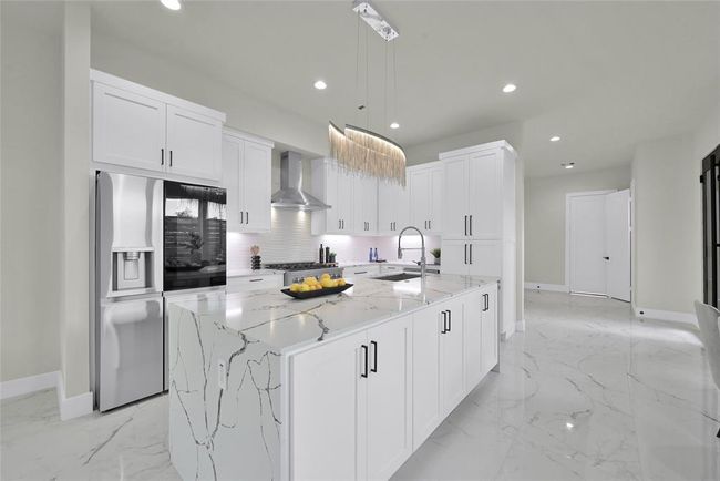 B - 2808 Cary St, House other with 3 bedrooms, 4 bathrooms and null parking in Houston TX | Image 10
