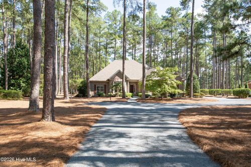 29 Abbottsford Dr, Pinehurst, NC, 28374-9757 | Card Image