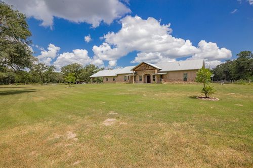 19449 Fm 530, Hallettsville, TX, 77964-4746 | Card Image