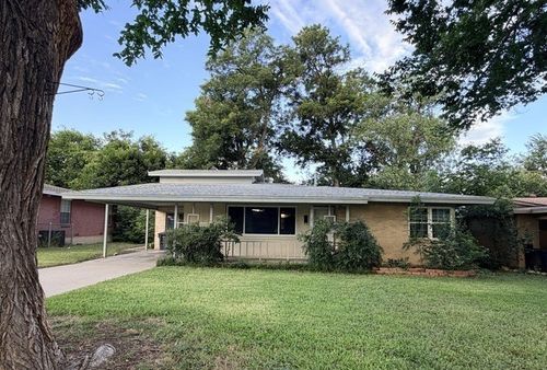 4925 Lubbock Ave, Fort Worth, TX, 76115-3030 | Card Image