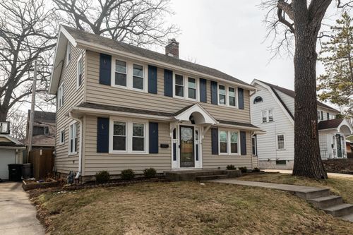 6723 W Wells St, Wauwatosa, WI, 53213-3912 | Card Image