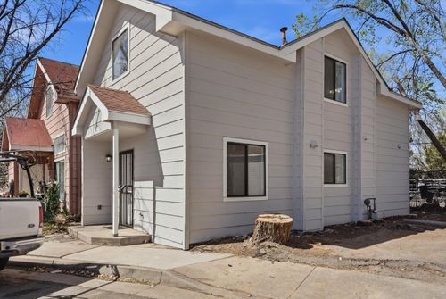 725 Barelas Court Sw, Albuquerque, NM, 87102 | Card Image
