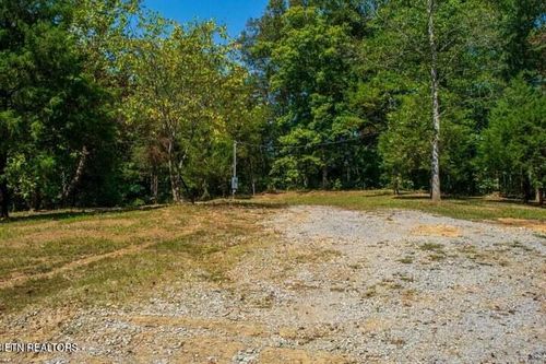 8609 New Highway 68, Tellico Plains, TN, 37385-3546 | Card Image