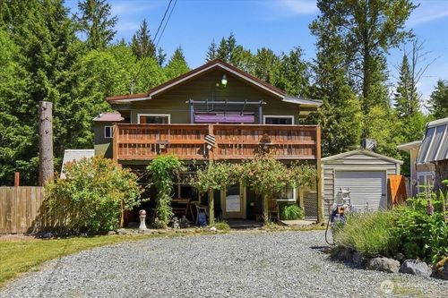 116 Mountain View Dr N, Ashford, WA, 98304-9701 | Card Image