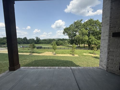 1550 White Barn Way, Brentwood, TN, 37027-2104 | Card Image