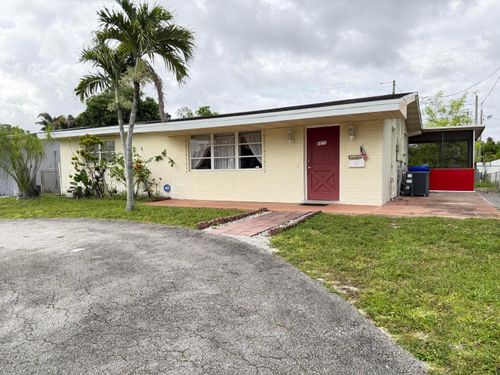 8870 Taft St, Pembroke Pines, FL, 33024-4755 | Card Image
