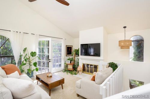 unit-a-2364 Altisma Way, Carlsbad, CA, 92009-6320 | Card Image