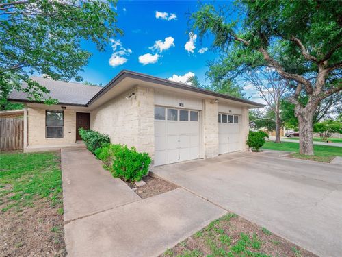 1747-1745 Horseshoe Cir, Round Rock, TX, 78681-1850 | Card Image
