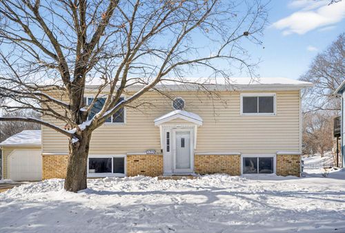 3709 Willow Heights Dr Sw, Rochester, MN, 55902-2836 | Card Image