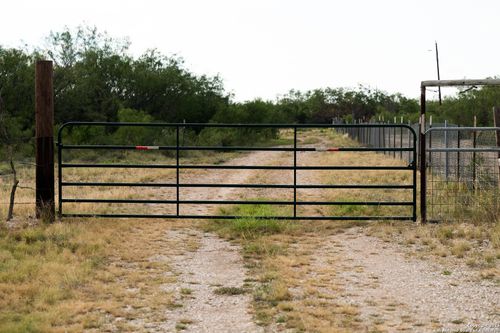 749 Sycamore St, Brackettville, TX, 78832 | Card Image