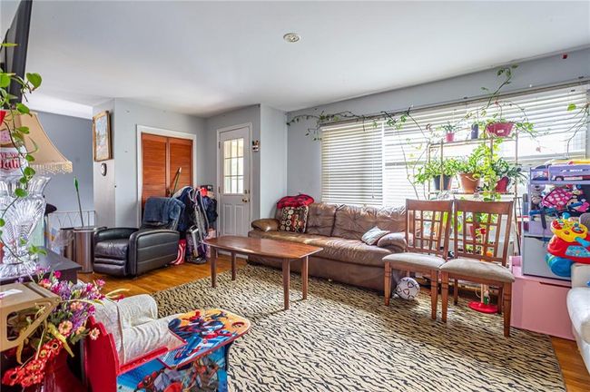 27 Bascom Pl, Home with 6 bedrooms, 3 bathrooms and null parking in Staten Island NY | Image 6