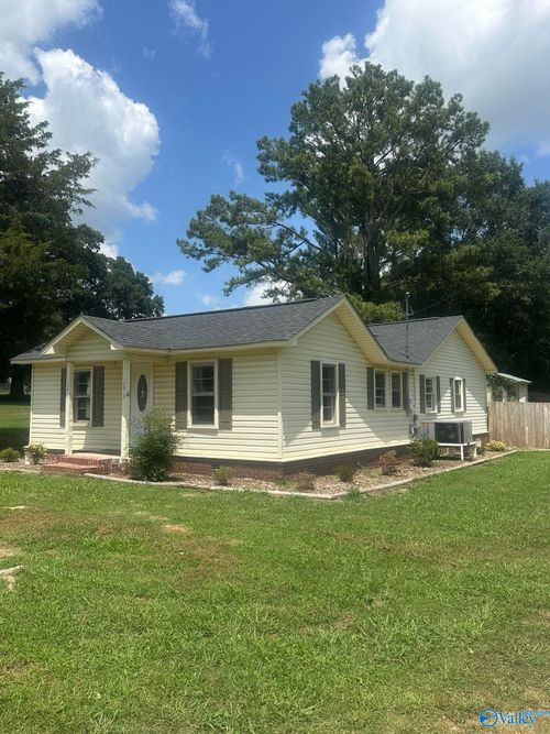 1401B North Main Street, Boaz, AL, 35957 | Card Image
