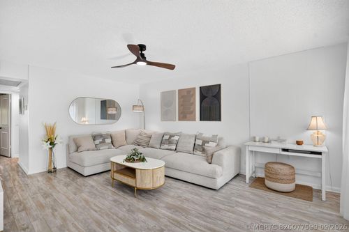 539 Durham S, Deerfield Beach, FL, 33442 | Card Image