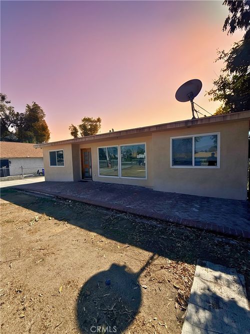 13851 Santa Ana Ave, Fontana, CA, 92337-7033 | Card Image