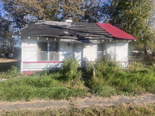 68 S Main St, Nortonville, KY, 42442-9434 | Card Image