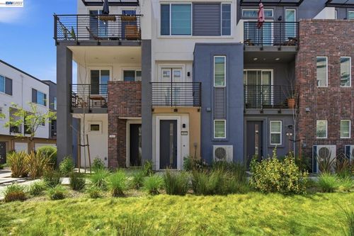 2811 Cathwood Ln, Alameda, CA, 94501-7894 | Card Image